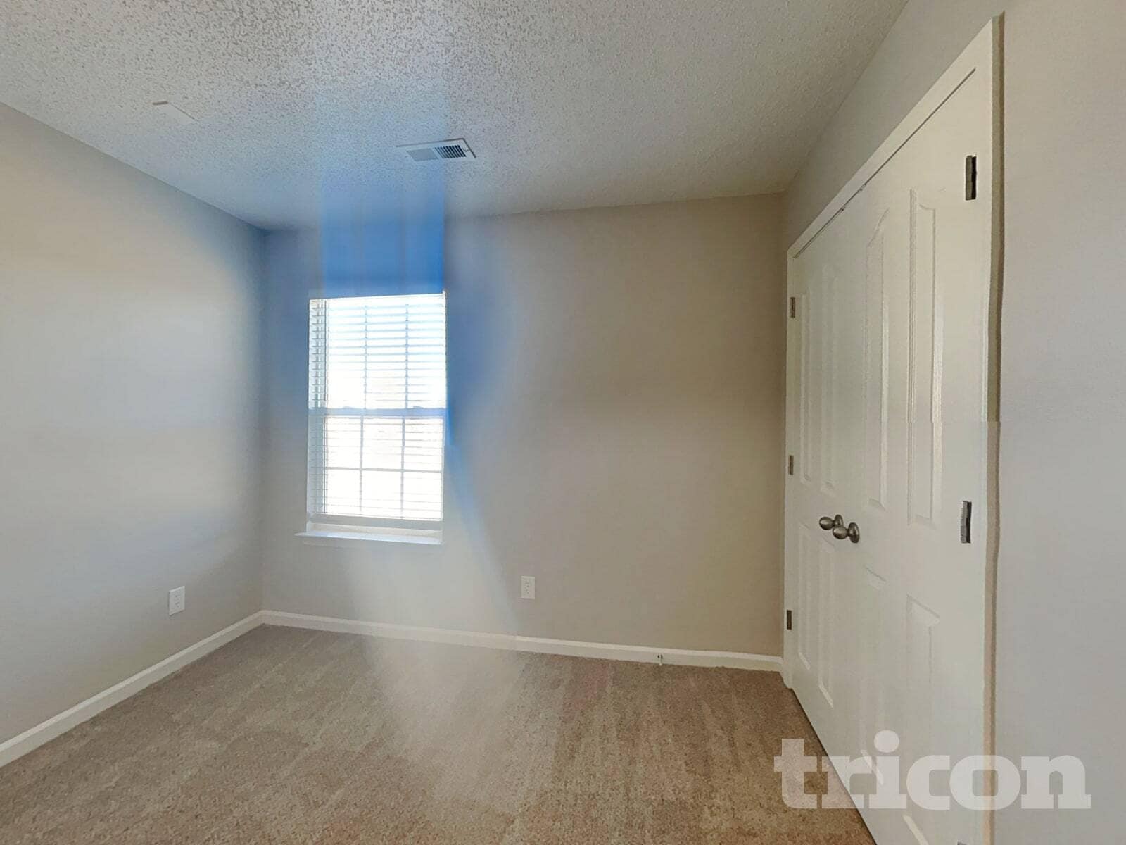 Building Photo - 15228 Pangborn Pl