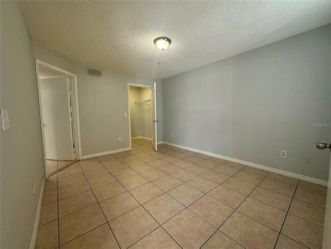 Building Photo - 2213 Grand Cayman Ct
