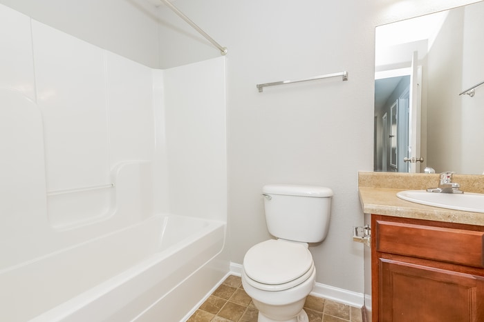 Building Photo - 16866 Wellhouse Dr