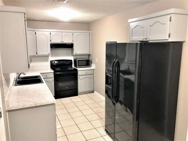 Building Photo - For Rent – 1203 Golfcourse Drive, Jonesboro, AR 72404