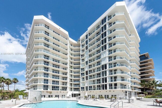 Building Photo - 8925 Collins Ave