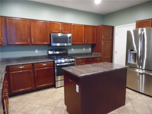 Building Photo - 3617 la Scala Ct