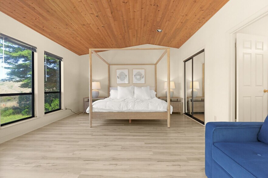 Building Photo - 112 Duck Ct