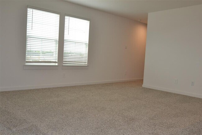 Building Photo - 1607 Portorosso Dr