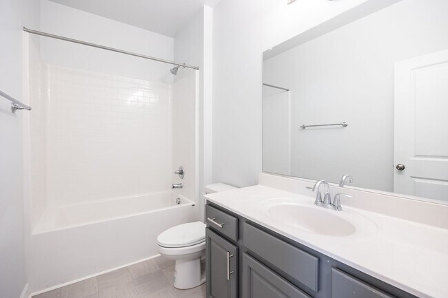 Building Photo - Beautiful 3 Bedroom Home on Corner Lot in ...