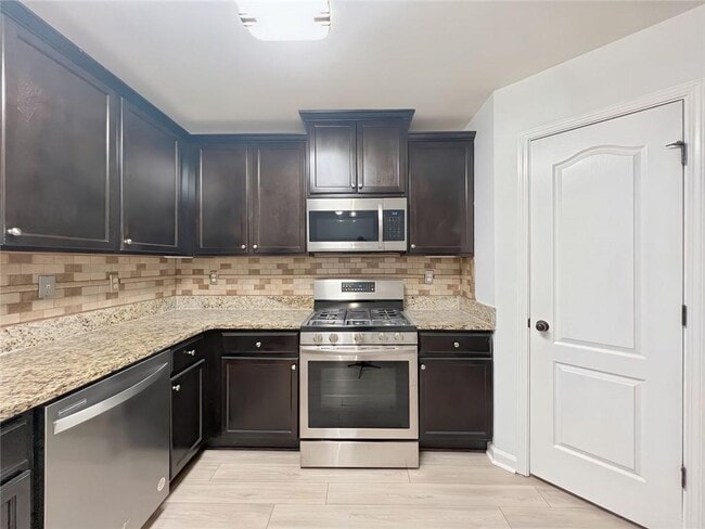 Building Photo - 2416 Peach Shoals Cir