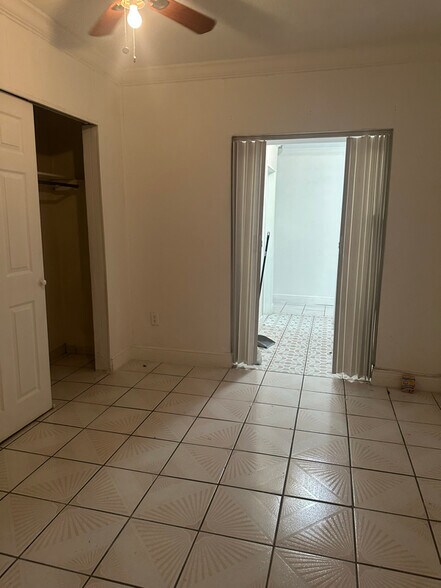 Building Photo - 384 Minorca Ave
