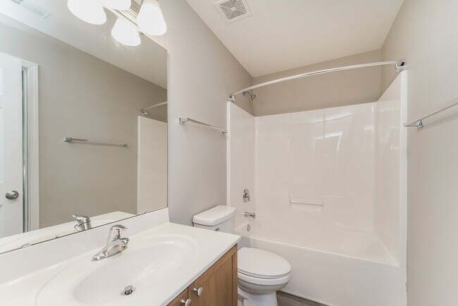 Building Photo - 161 Shephard Hill Dr