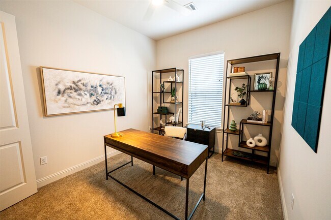 Building Photo - 18114 Greenhill Song Trl