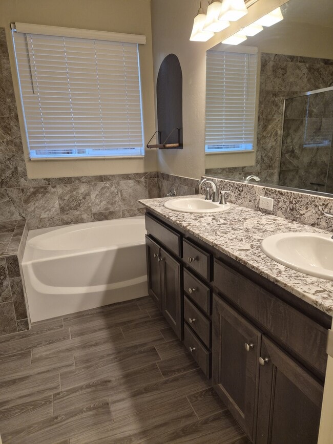 Building Photo - 2328 Chianti Wy