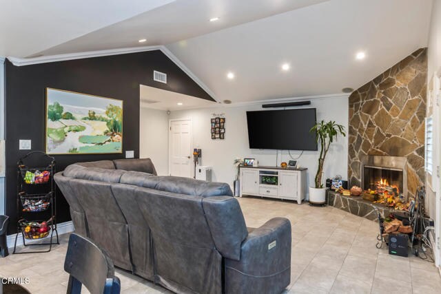 Building Photo - 4816 Indianola Way