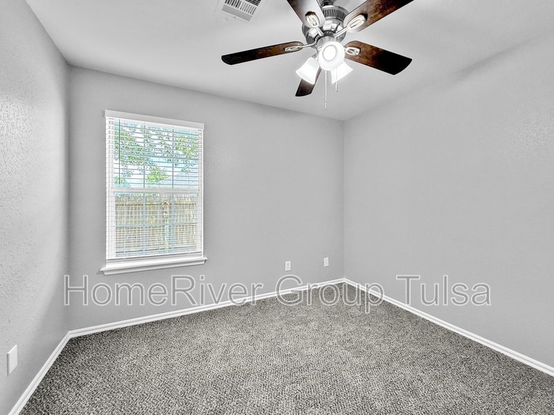 Building Photo - 13224 E 128th St N