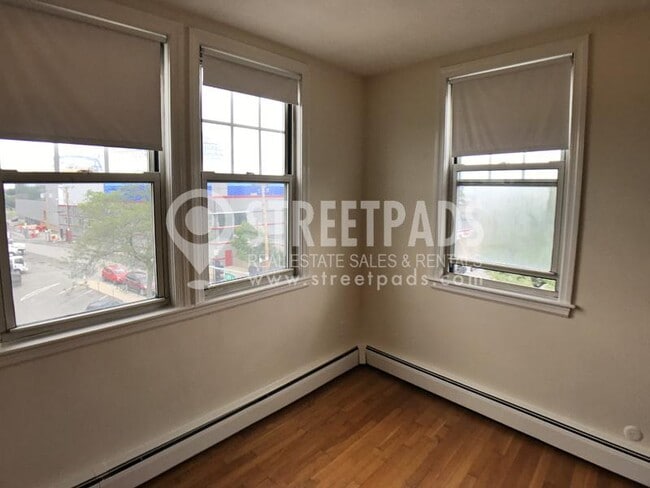Building Photo - 1 bedroom in Boston MA 02135