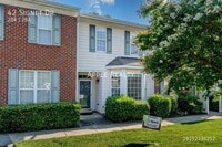 Building Photo - 42 Signet Dr