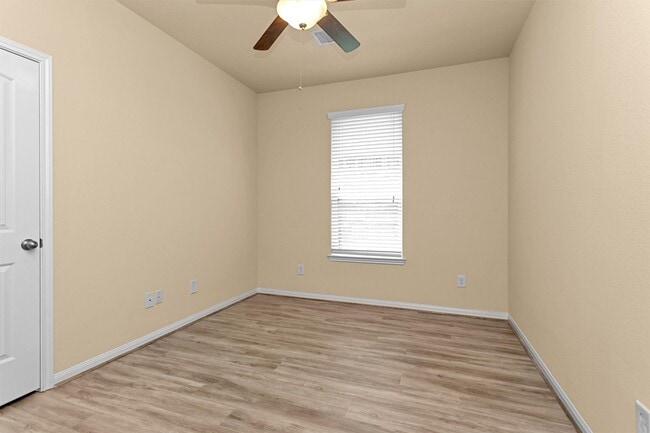 Building Photo - 24734 Colonial Maple Dr