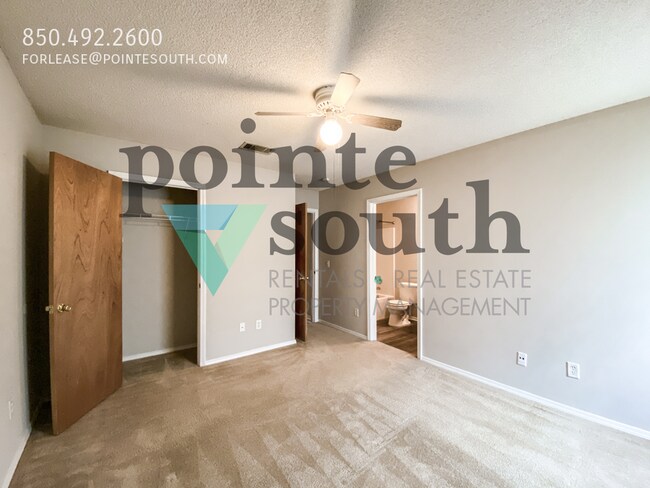Building Photo - 504 Wood Crest Way
