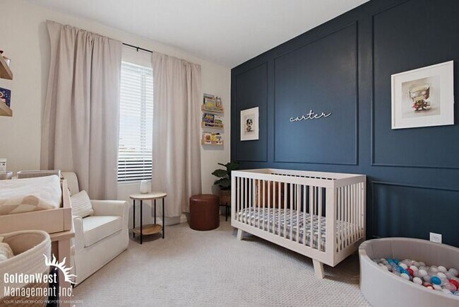 Building Photo - Modern 3Bdm 2.5Ba Unfurnished Town-Home in the Soltaire Community!