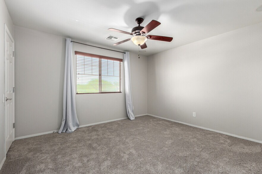 Building Photo - 16306 N 73rd Dr