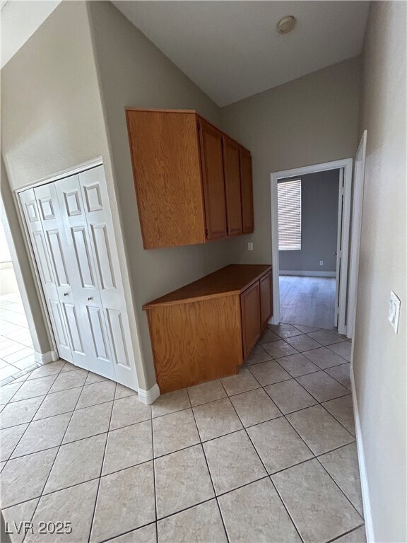 Building Photo - 8026 Bonaventure Dr