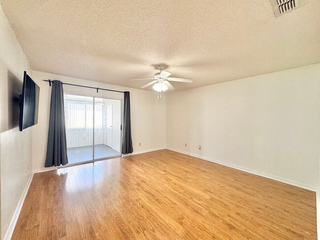 Building Photo - Winter Ridge Condo - Lake Views of Lake Co...