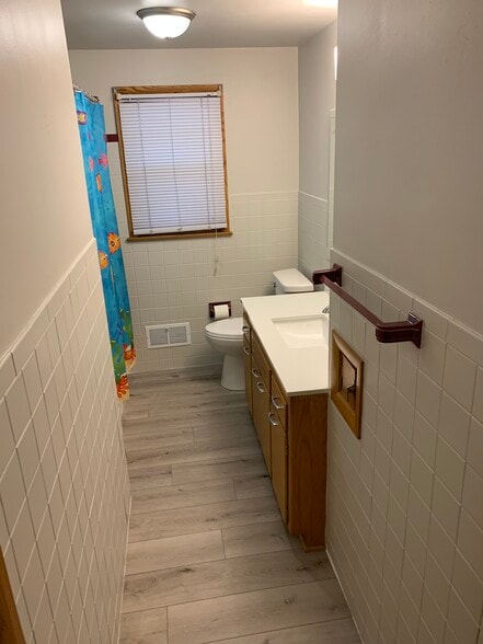 Building Photo - 7009 W Lloyd St