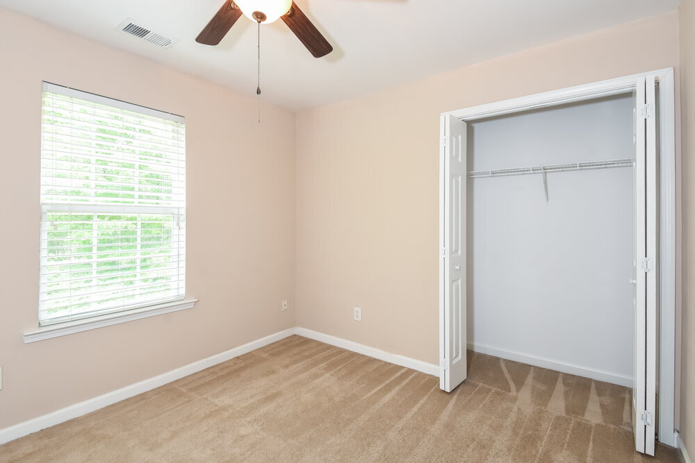 Building Photo - 410 Deepstream Crossing