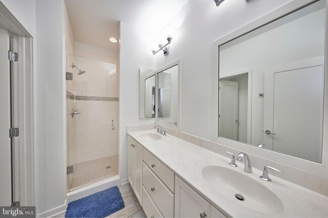 Building Photo - 256 Bluemont Branch Terrace SE