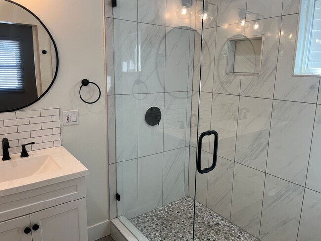 Building Photo - 3bd/2ba Single Story Fallbrook Home With A/C