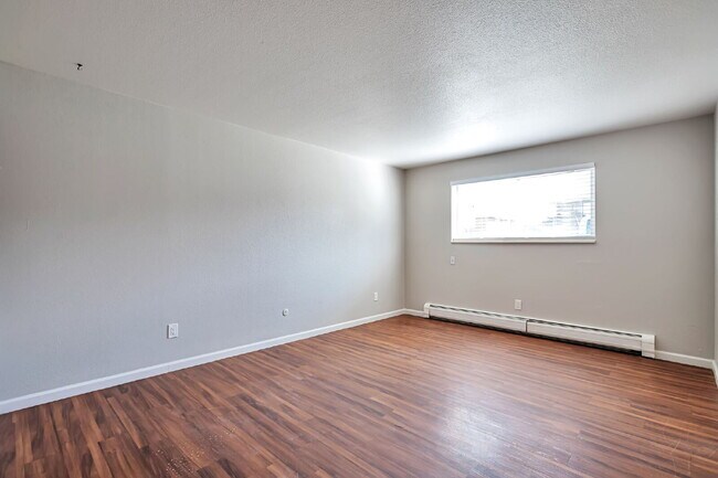 Building Photo - 5339 S Elati St