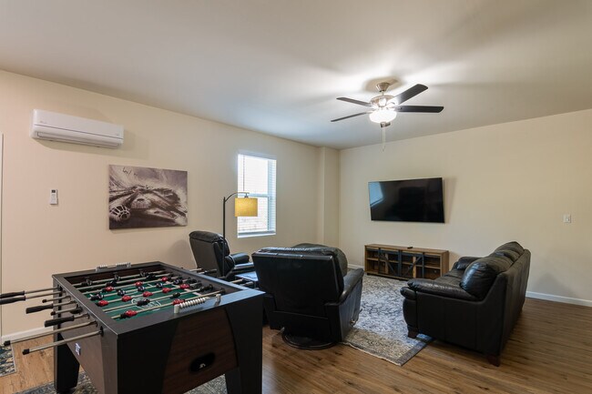 Building Photo - 438 Furlough Dr