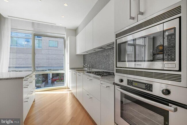 Building Photo - 1177 22nd St NW