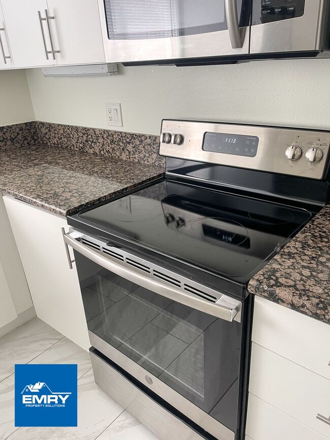 Building Photo - 5040 A St