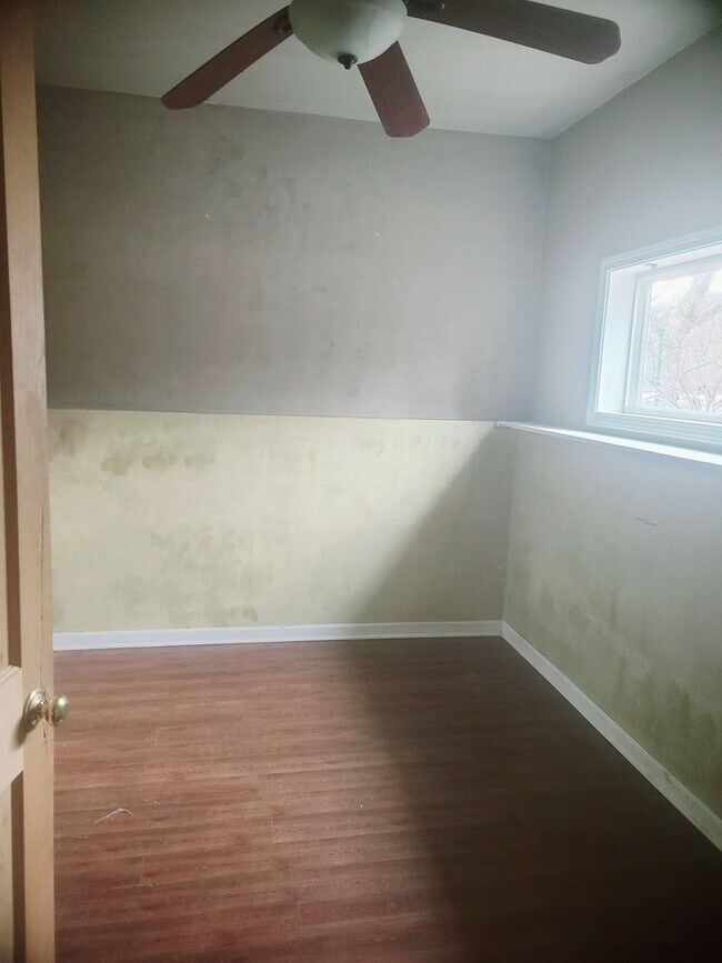 Building Photo - 630 Whitney Ave