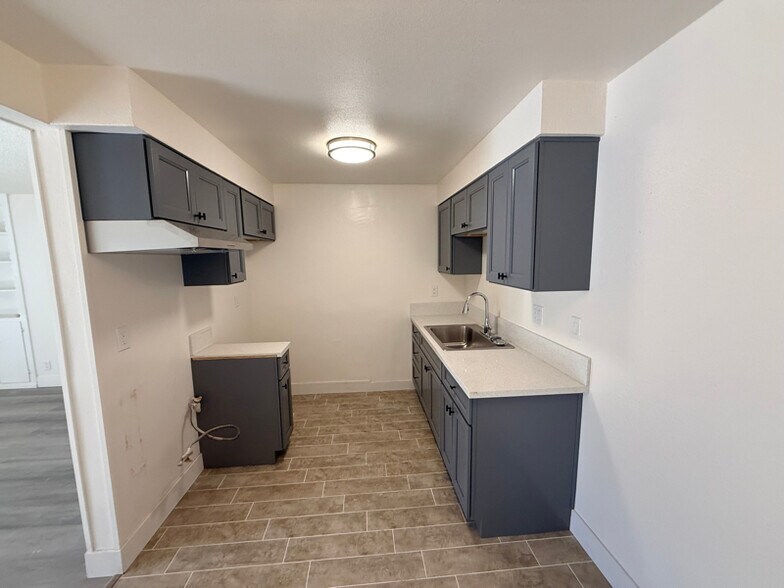 Building Photo - 632 Abbey Ln