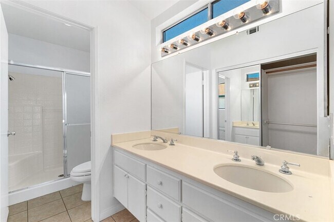 Building Photo - 28243 Valombrosa Dr
