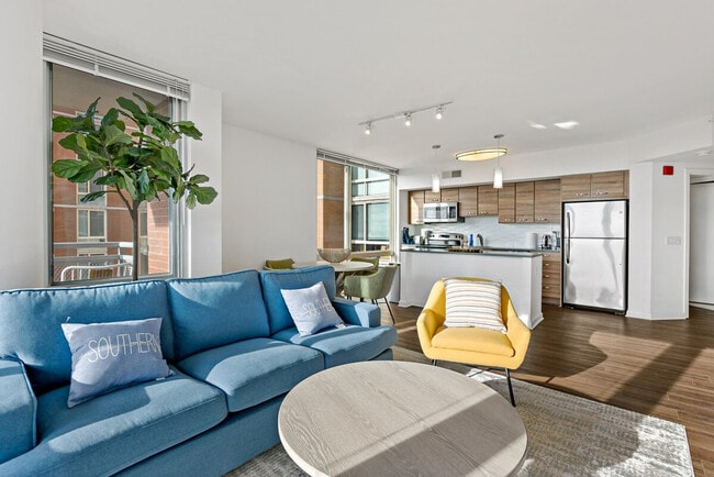 Building Photo - 8106 Leesburg Pike