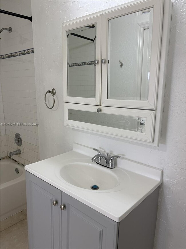 Building Photo - 1970 SW 24th Cir