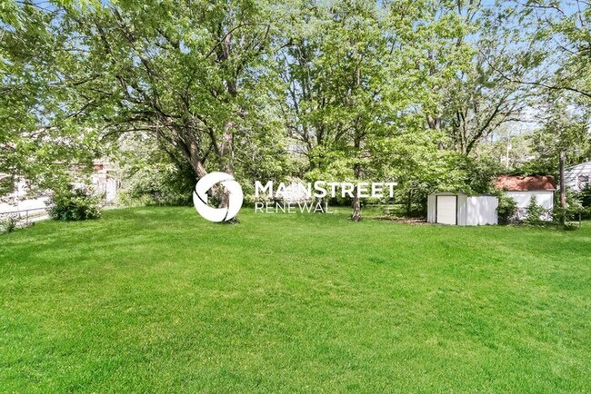 Building Photo - 3 Bedroom Pet-Friendly Home in INDEPENDENC...