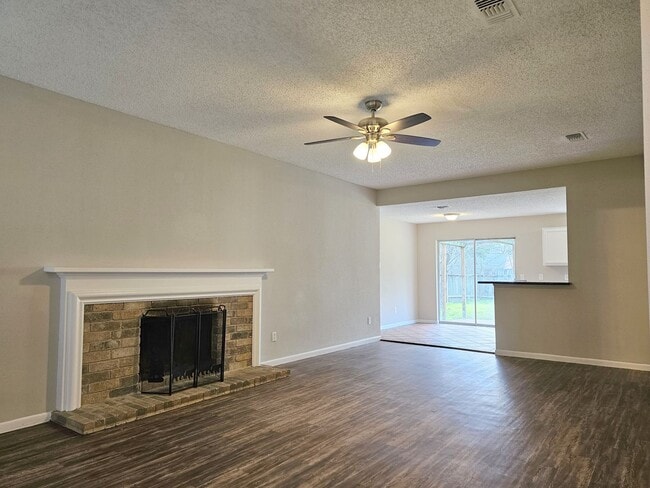 Building Photo - 6103 Wolfboro Dr