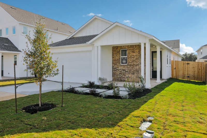 Building Photo - 1004 Yaupon Holly Dr