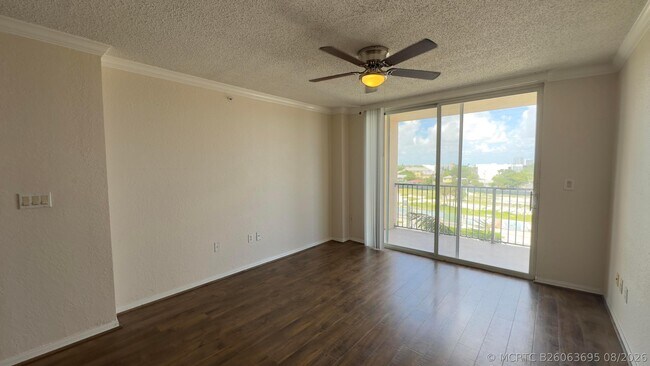 Building Photo - 1801 N Flagler Dr