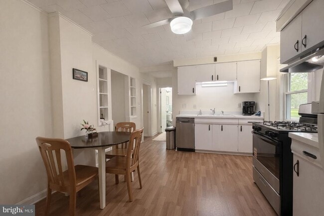 Building Photo - 131 Livingston Ave