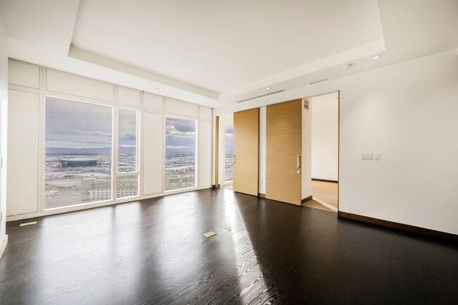 Building Photo - Waldorf Astoria Las Vegas- 1 bed .5 bath on the 39th floor!