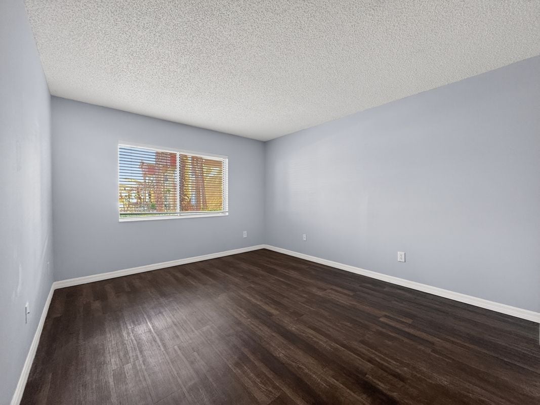 Building Photo - 602 Kenwick Cir