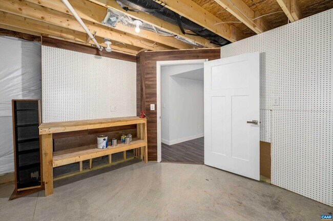 Building Photo - 93 Archer Dr