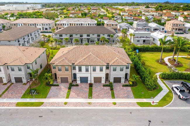 Building Photo - 4819 Indio Trl