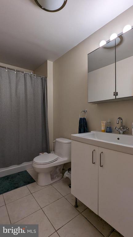 Building Photo - 1210 N Palethorp St