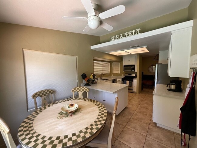 Building Photo - North La Quinta Pool Home