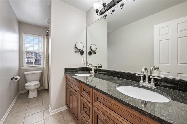 Building Photo - 1720 William Dr