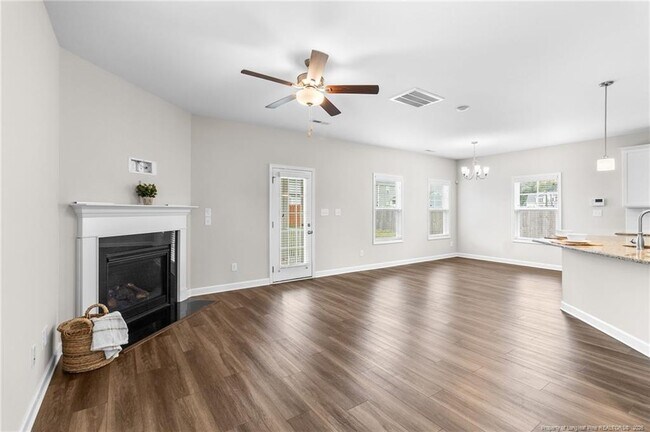 Building Photo - 1319 Water Leaf Dr
